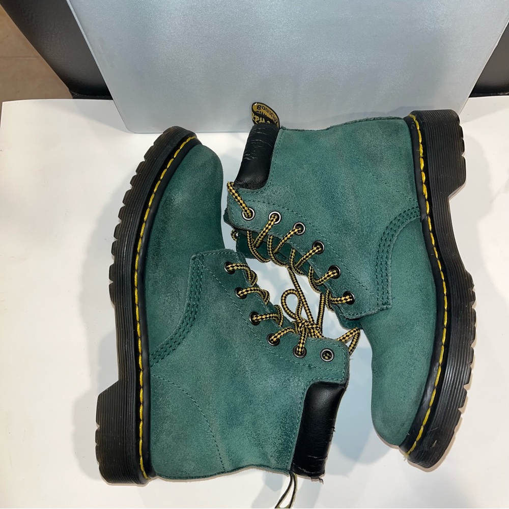 Dr martens suede green us 7